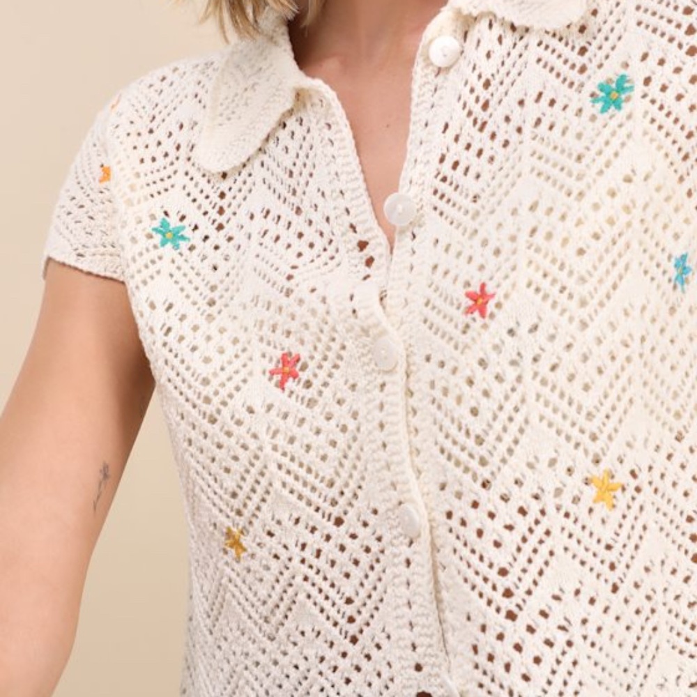 Lulus Arawn Ivory Floral Embroidered Pierced Knit Button-front Top White